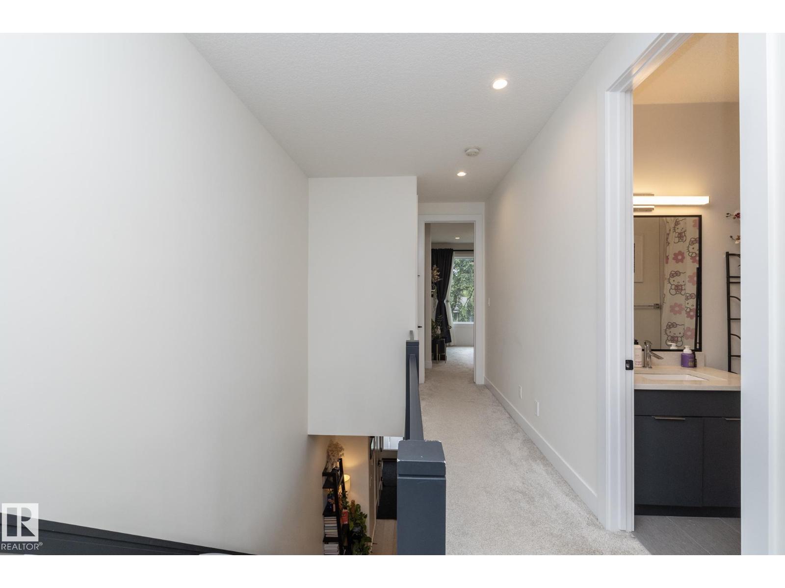 7733 81 AV NW - 28