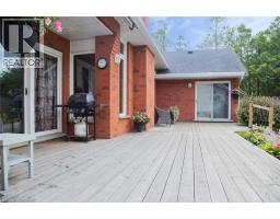 Kitchen - 66 John Street, Port Dover, ON N0A1N7 Photo 13