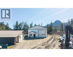 40 Gibson Road, Lumby, BC V0E2G0 Photo 7