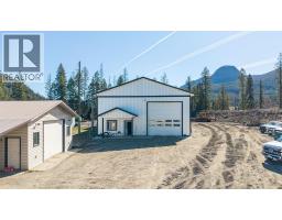 40 Gibson Road, Lumby, BC V0E2G0 Photo 8