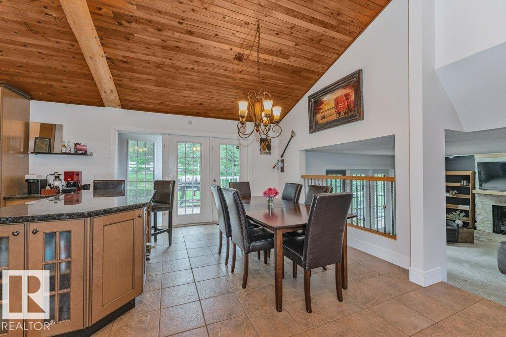 #97 52356 RGE ROAD 221 - 18