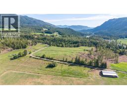 Bedroom - 43 Sigalet Road, Lumby, BC V0E2G6 Photo 10