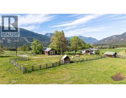 43 Sigalet Road, Lumby, BC V0E2G6 Photo 33