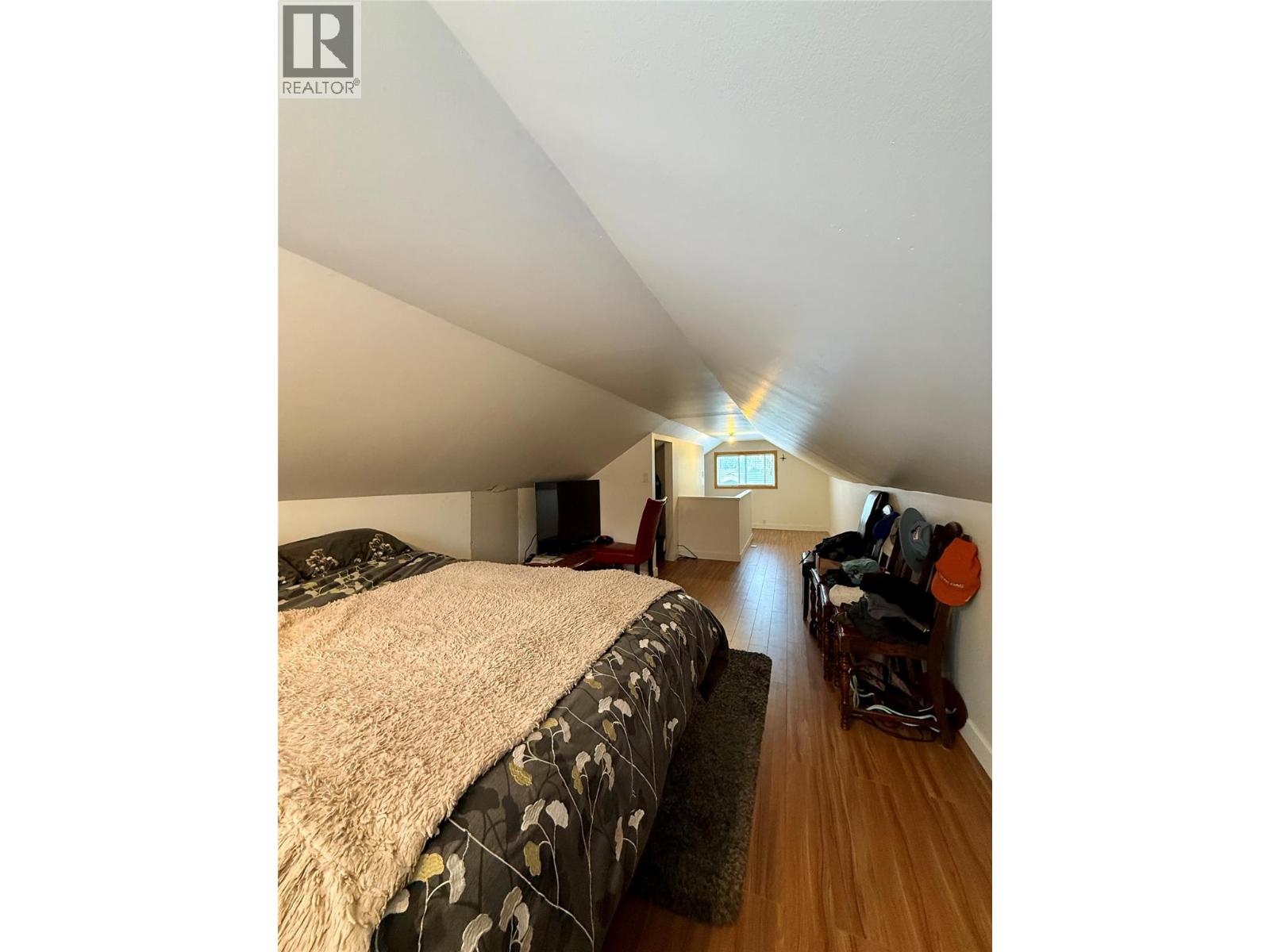 210 Cranbrook Street - Image 25