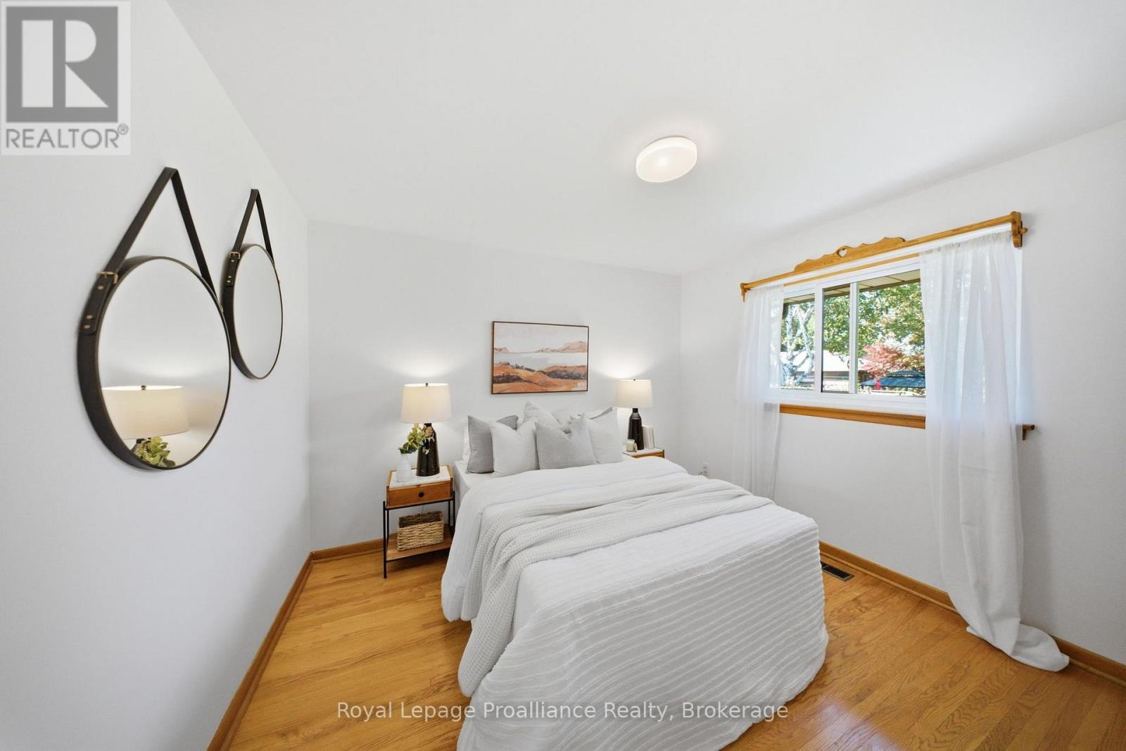 400 HARRIS STREET - 20