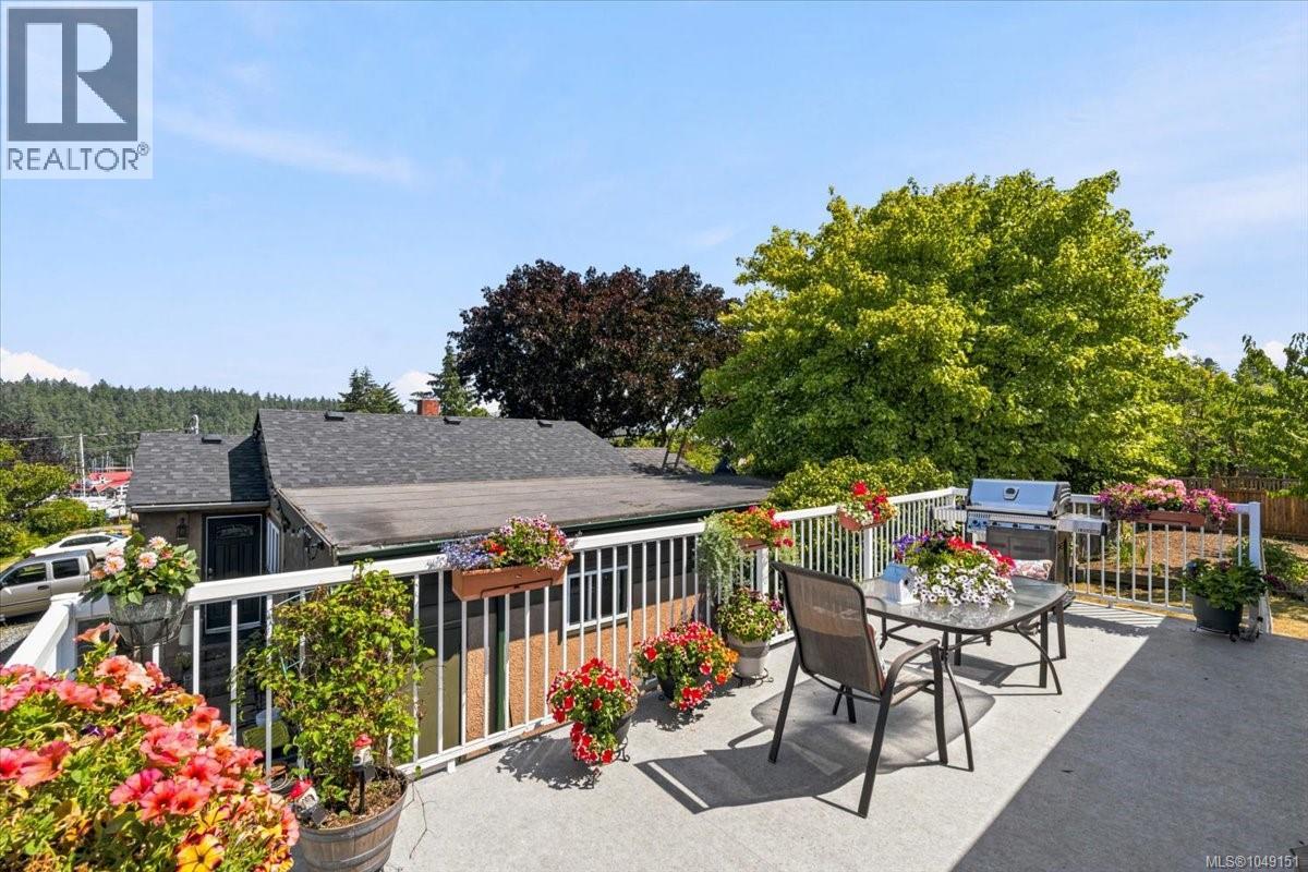 481 Drake St - 43