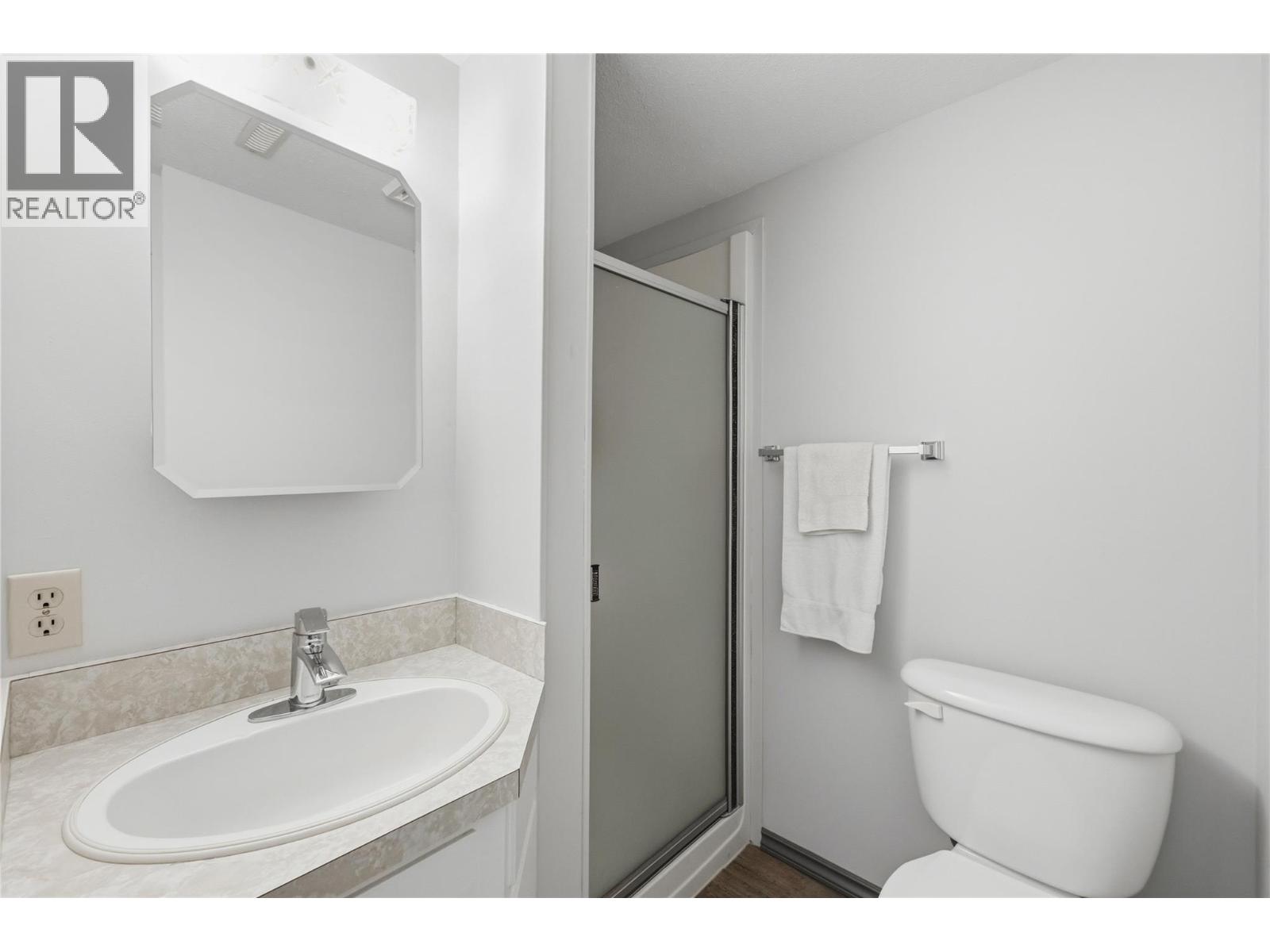 9181 Alder Street, Summerland