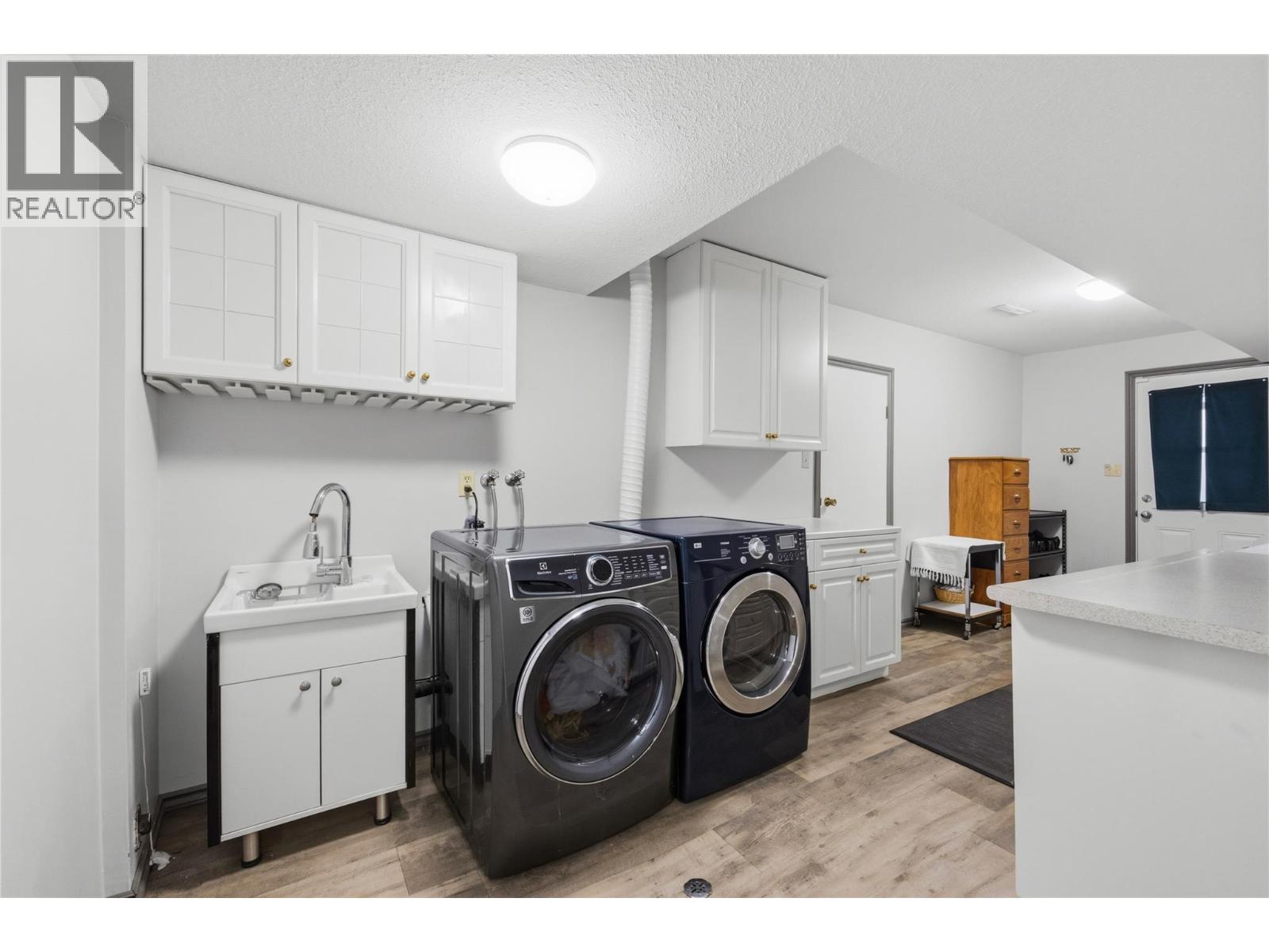 9181 Alder Street - 28