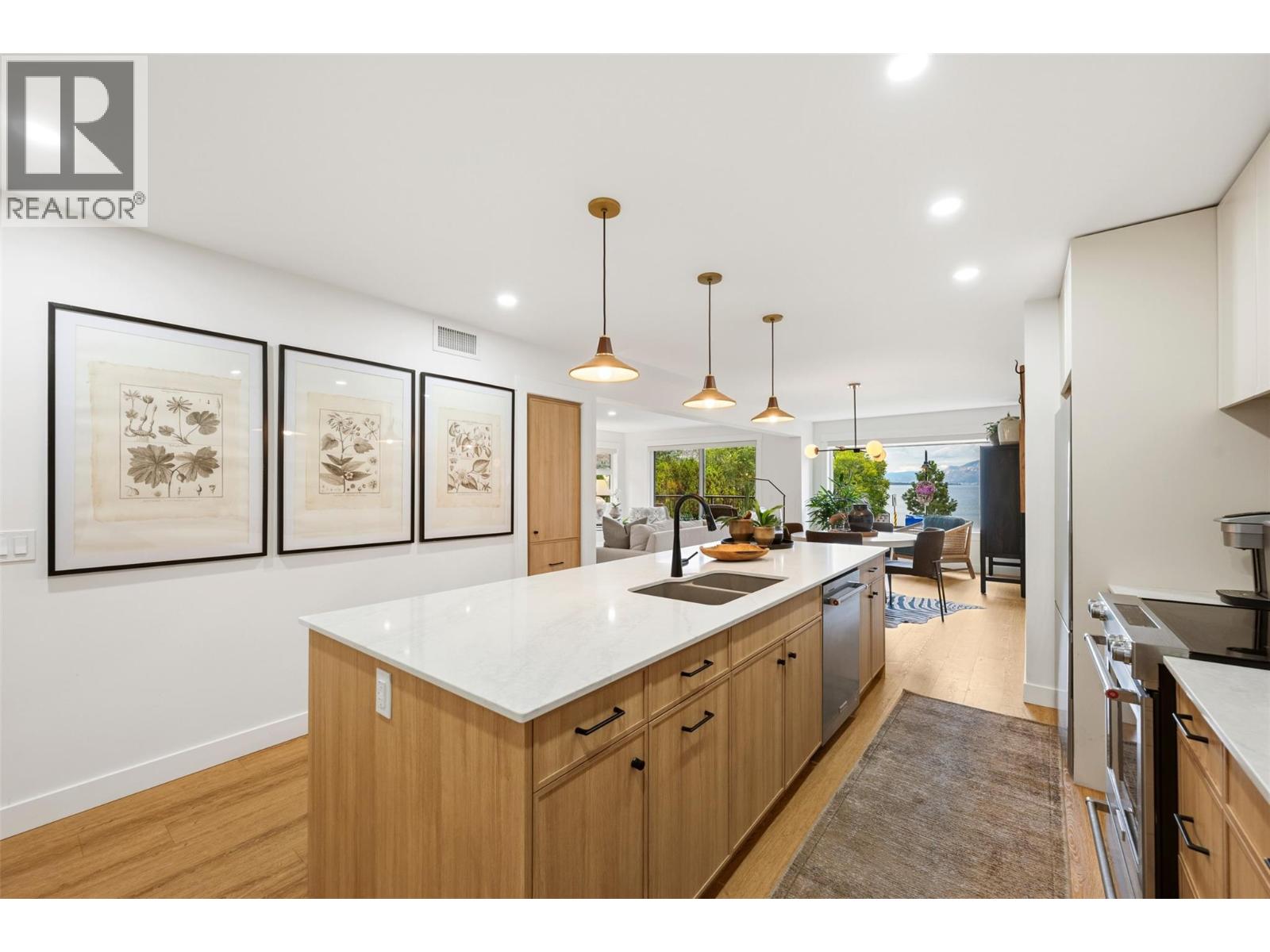 578 Lakeshore Drive Unit# 202, Penticton