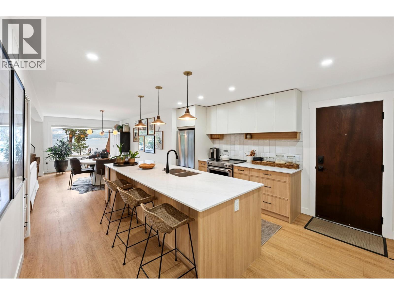 578 Lakeshore Drive Unit# 202, Penticton