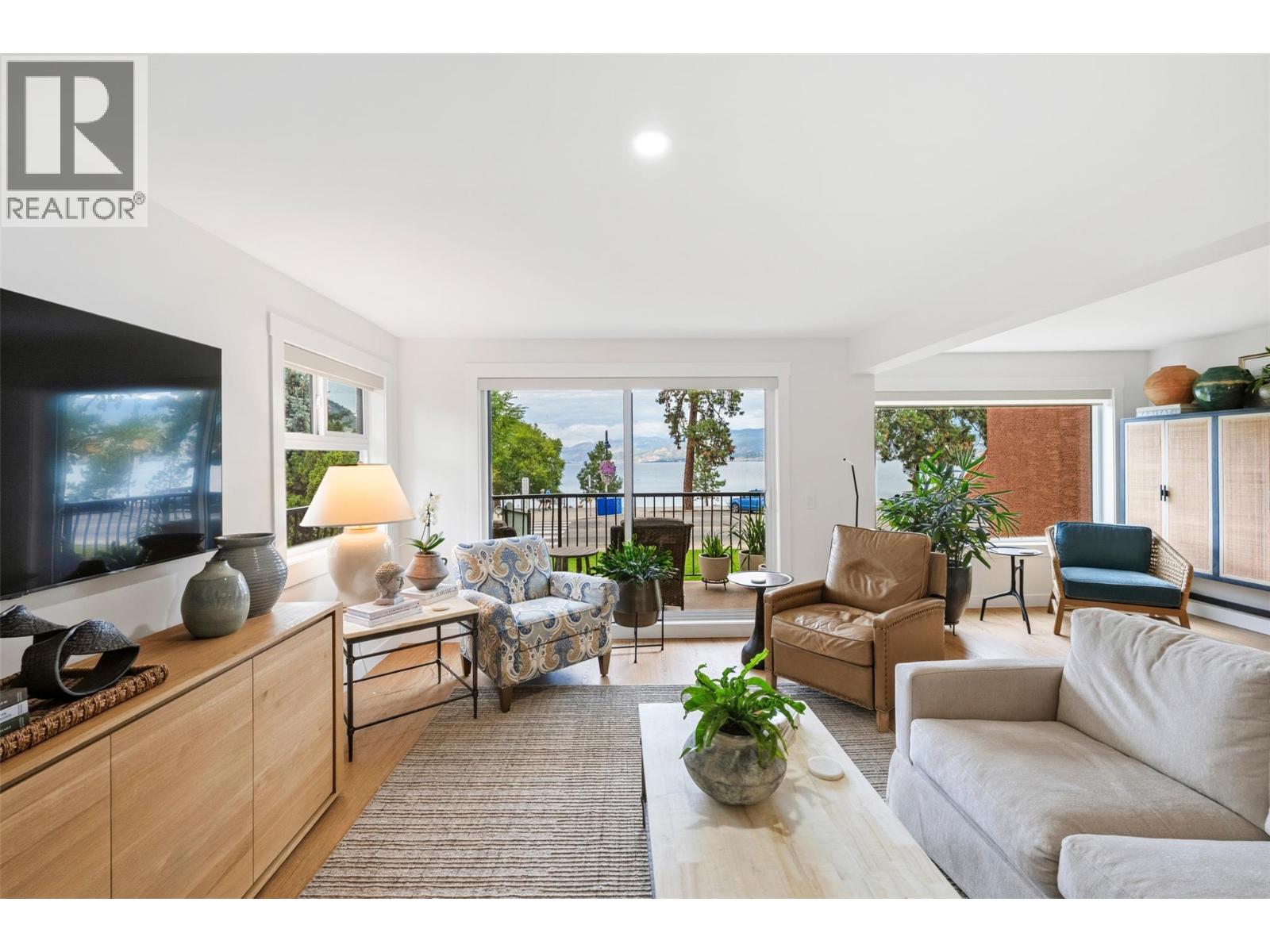 578 Lakeshore Drive Unit# 202, Penticton