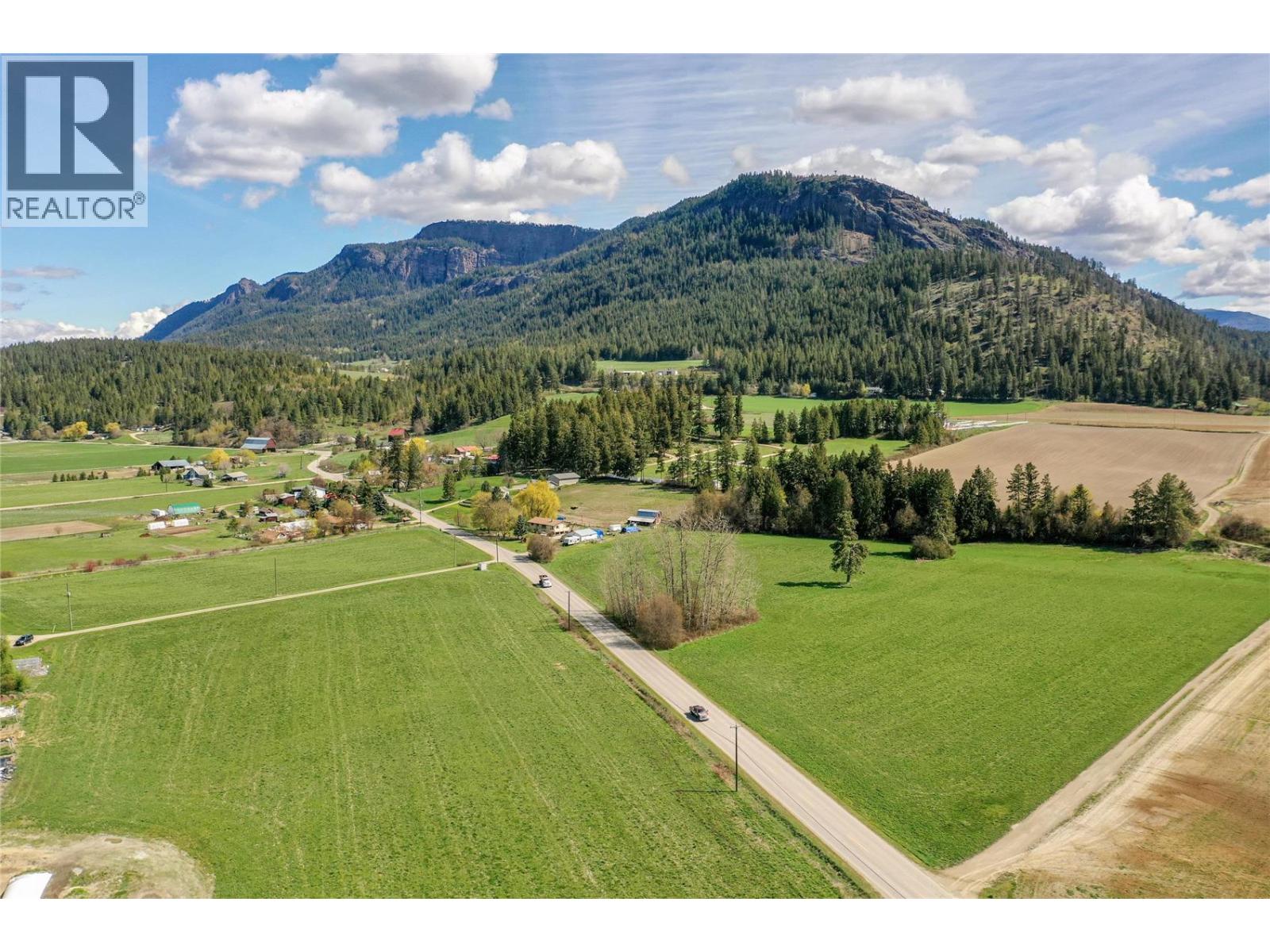 118 Enderby-Grindrod Road, Enderby - Image 1