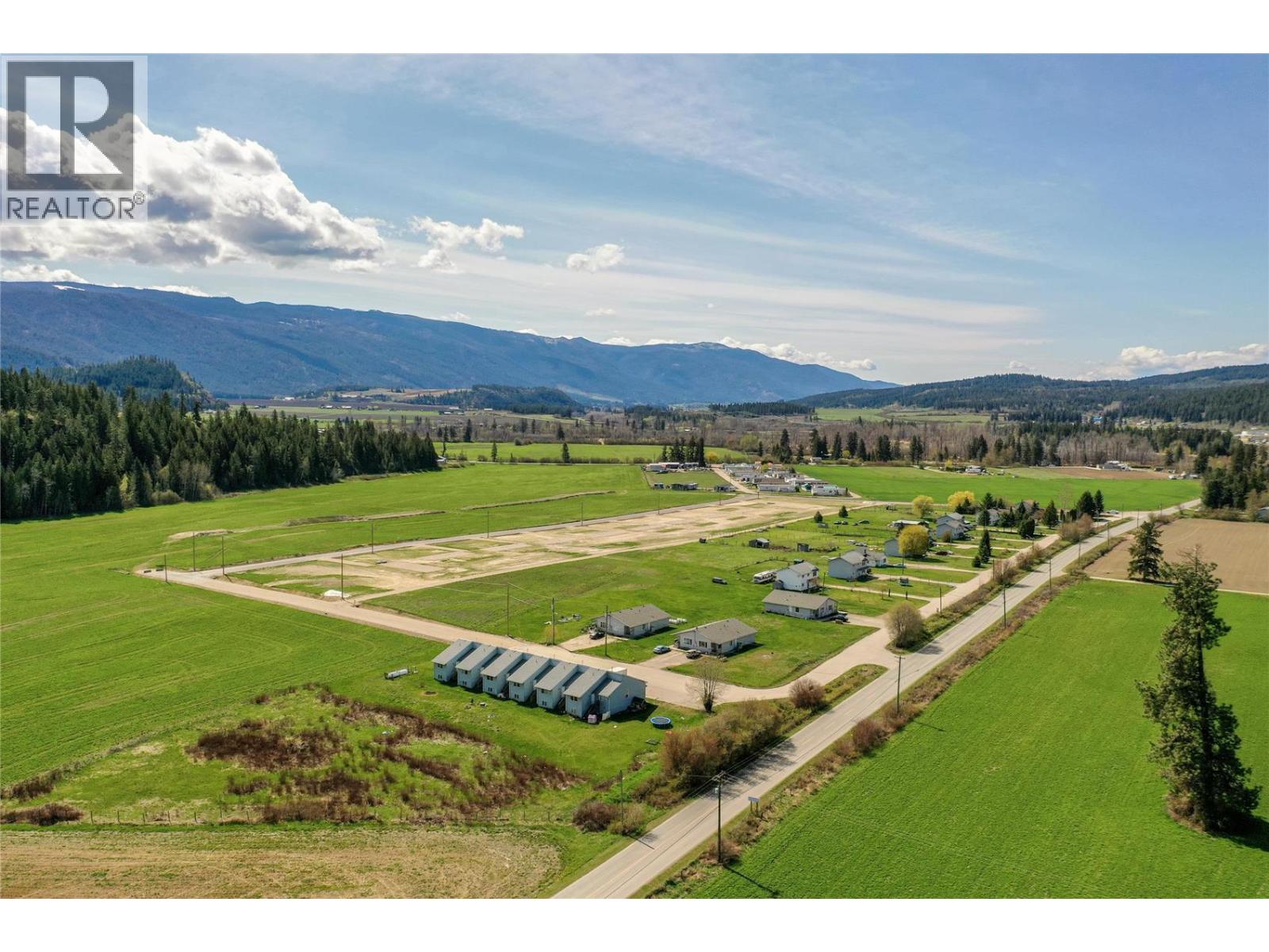 118 Enderby-Grindrod Road, Enderby - Image 1