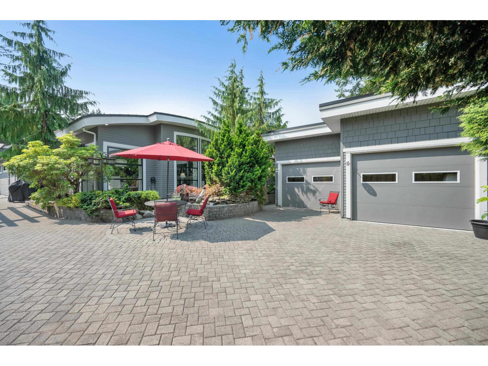15461 18TH AVENUE, Surrey - Image 1