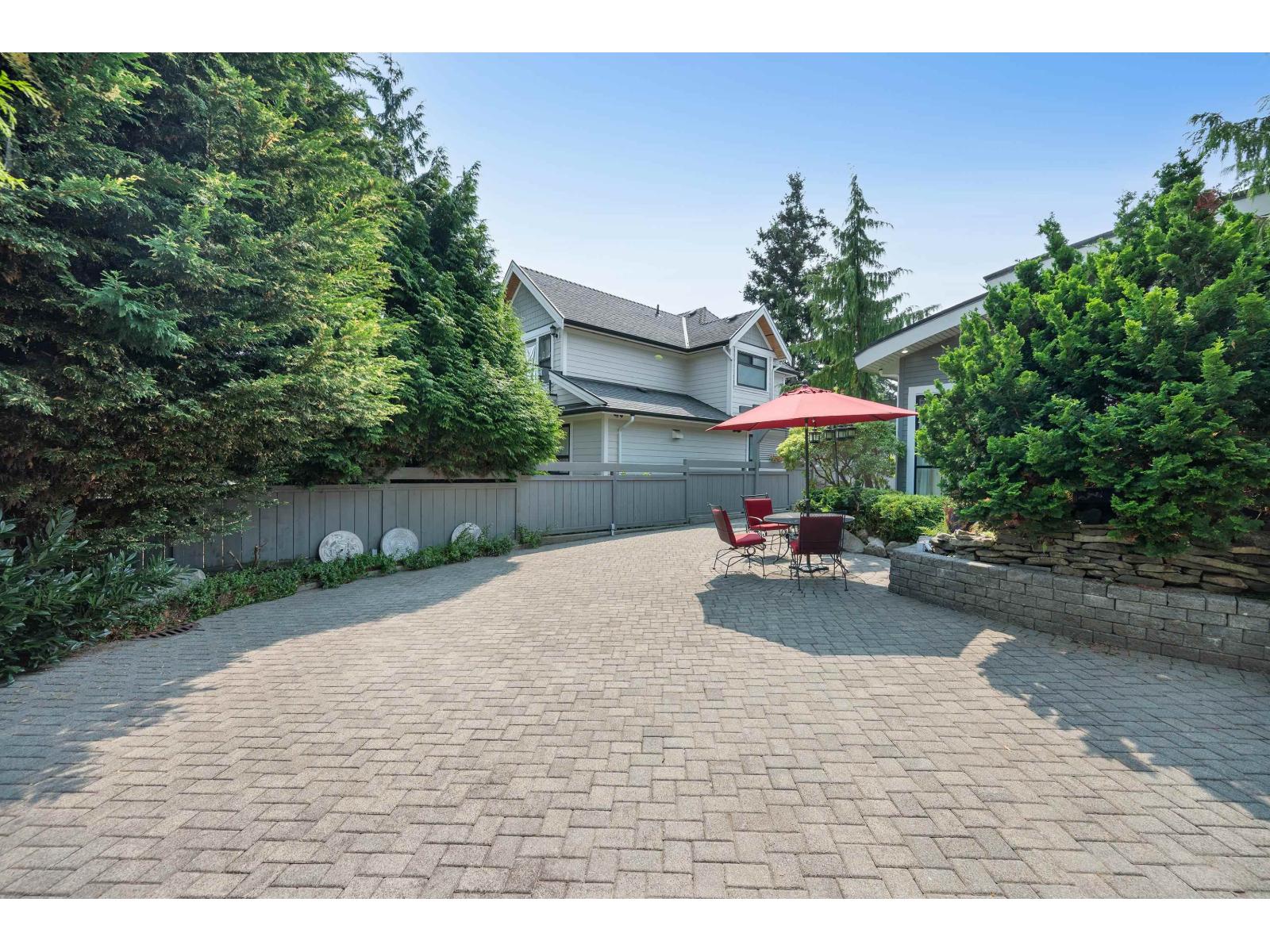 15461 18TH AVENUE, Surrey - Image 1