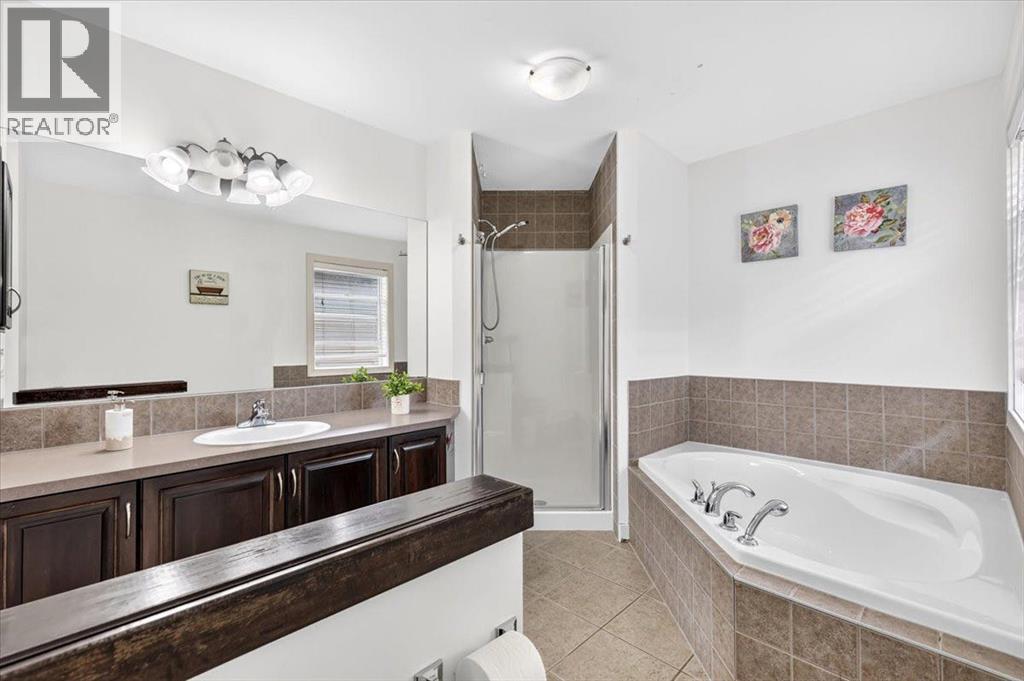 60 Everoak Close SW - 29