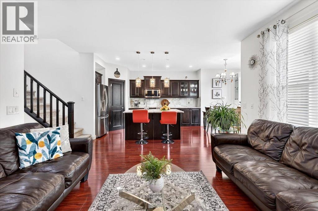 60 Everoak Close SW - 6