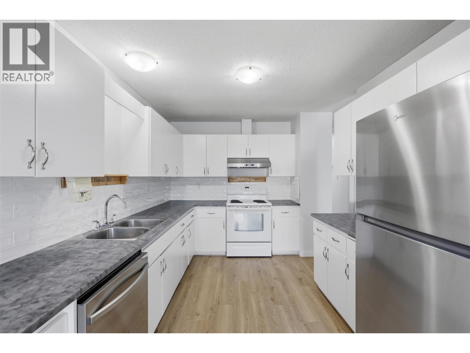 204/206 Fairview Avenue - 5