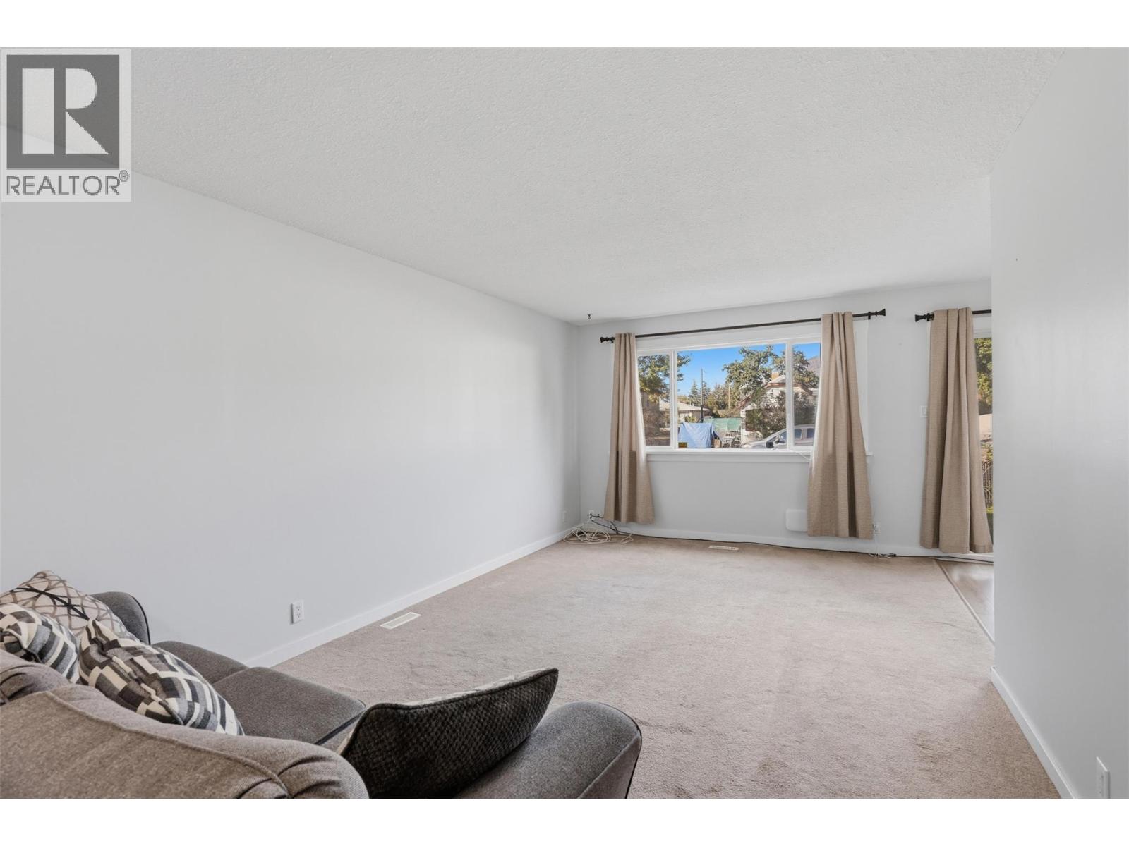 204/206 Fairview Avenue - 9