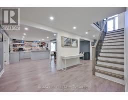33 Emmett Place, Whitby, ON L1R2B4 Photo 31