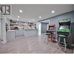 33 Emmett Place, Whitby, ON L1R2B4 Photo 32