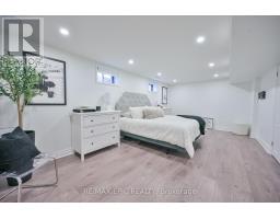 33 Emmett Place, Whitby, ON L1R2B4 Photo 37