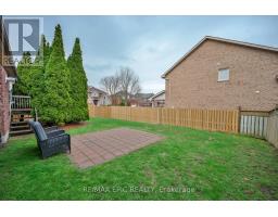 33 Emmett Place, Whitby, ON L1R2B4 Photo 42