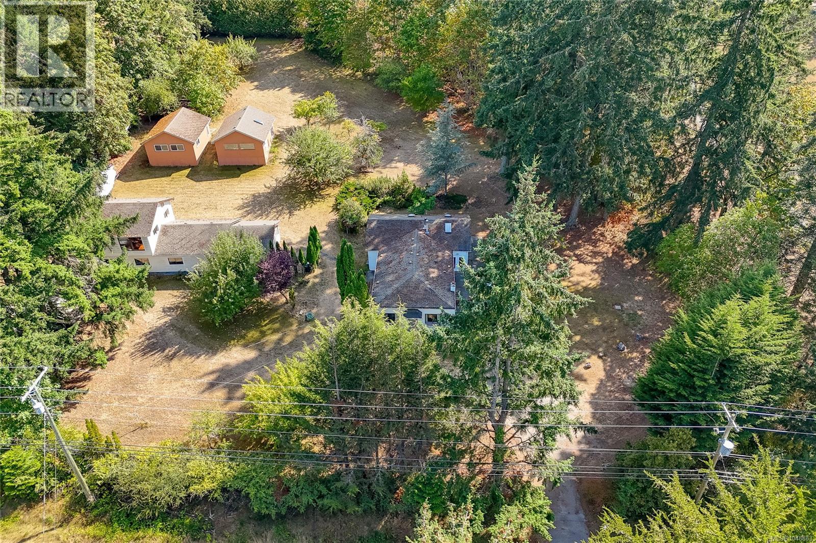 1475 McTavish Rd - 2