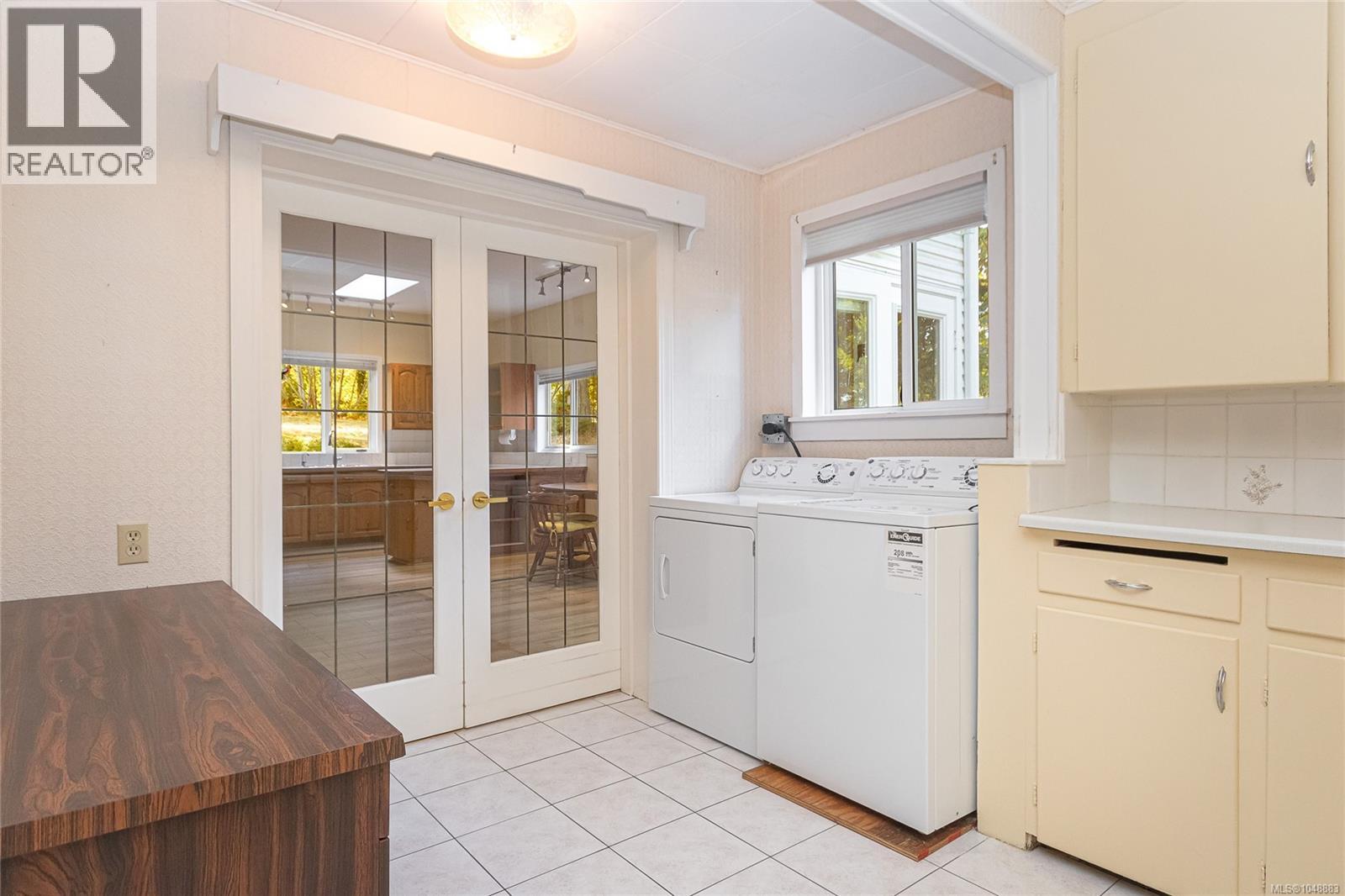  1475 McTavish Road, North Saanich