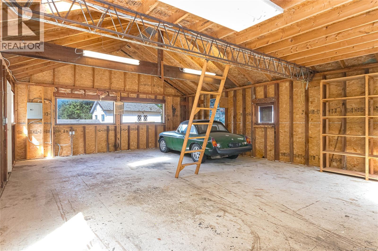  1475 McTavish Road, North Saanich