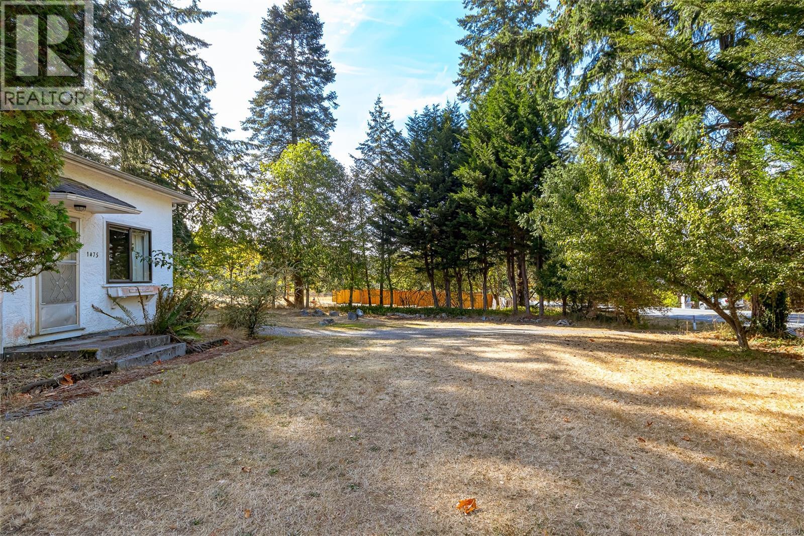  1475 McTavish Road, North Saanich