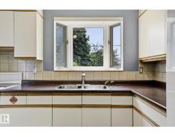 10527 137 Av Nw, Edmonton, AB T5E1Z1 Photo 10