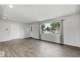 Bedroom 3 - 10527 137 Av Nw, Edmonton, AB T5E1Z1 Photo 6