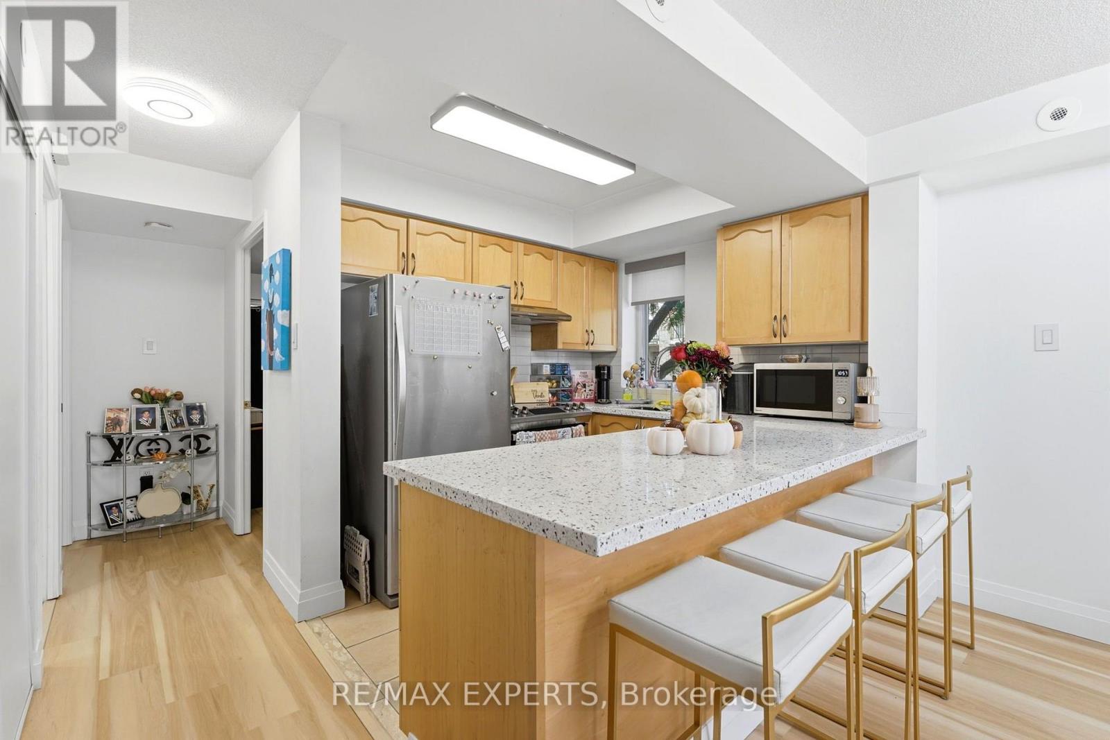 #2025 85 GEORGE APPLETON WAY - 12
