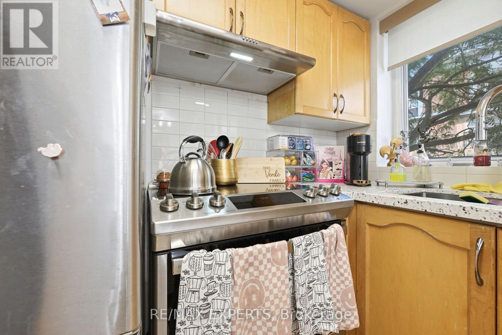 #2025 85 GEORGE APPLETON WAY - 15