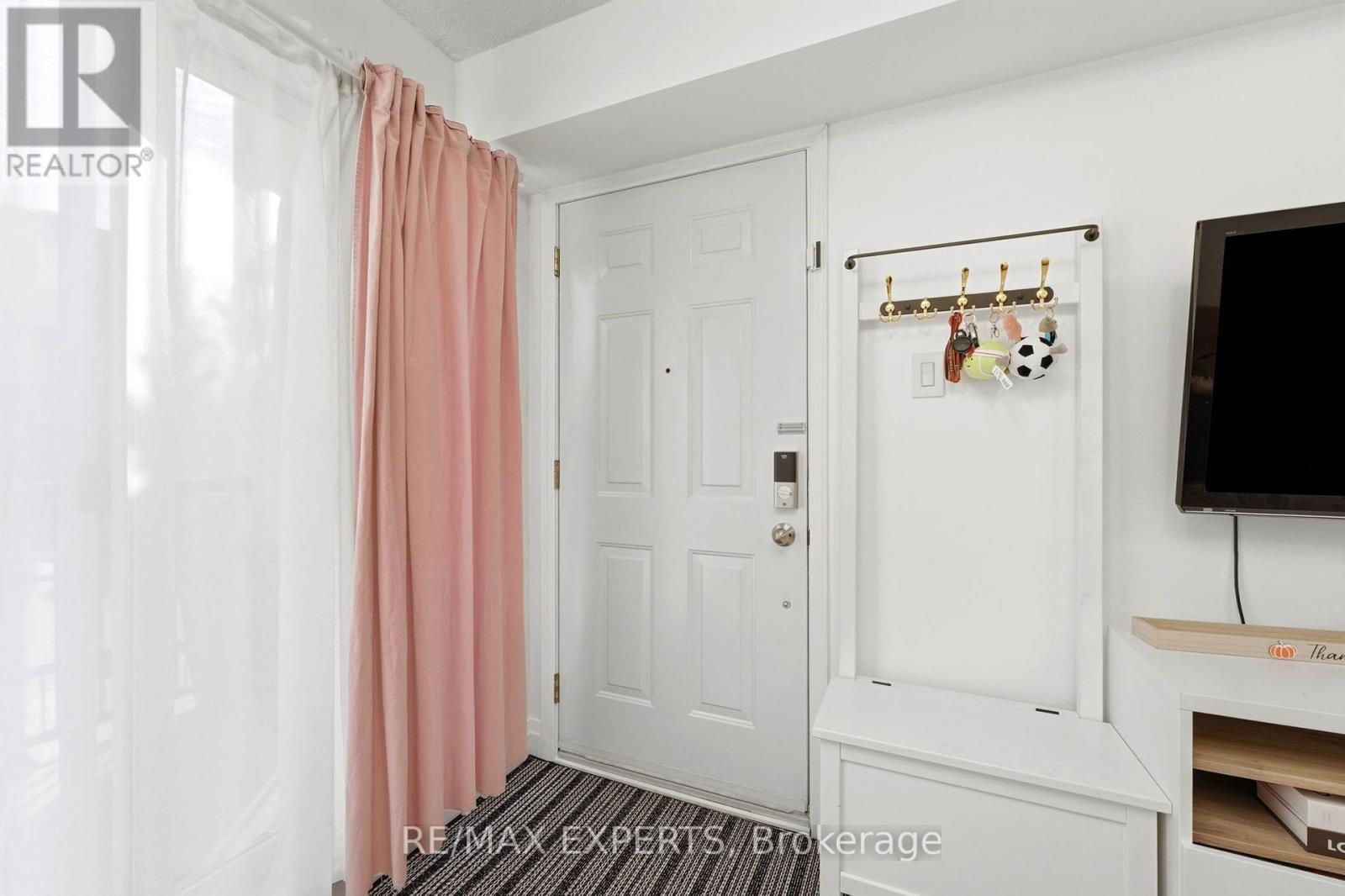 #2025 85 GEORGE APPLETON WAY - 5