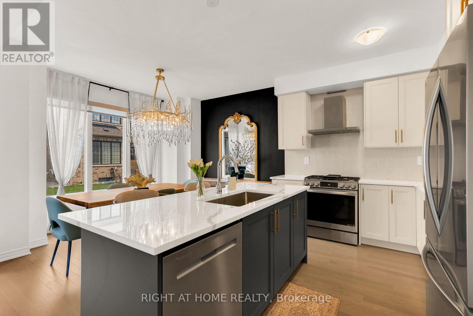1544 BUTTERCUP COURT - 20