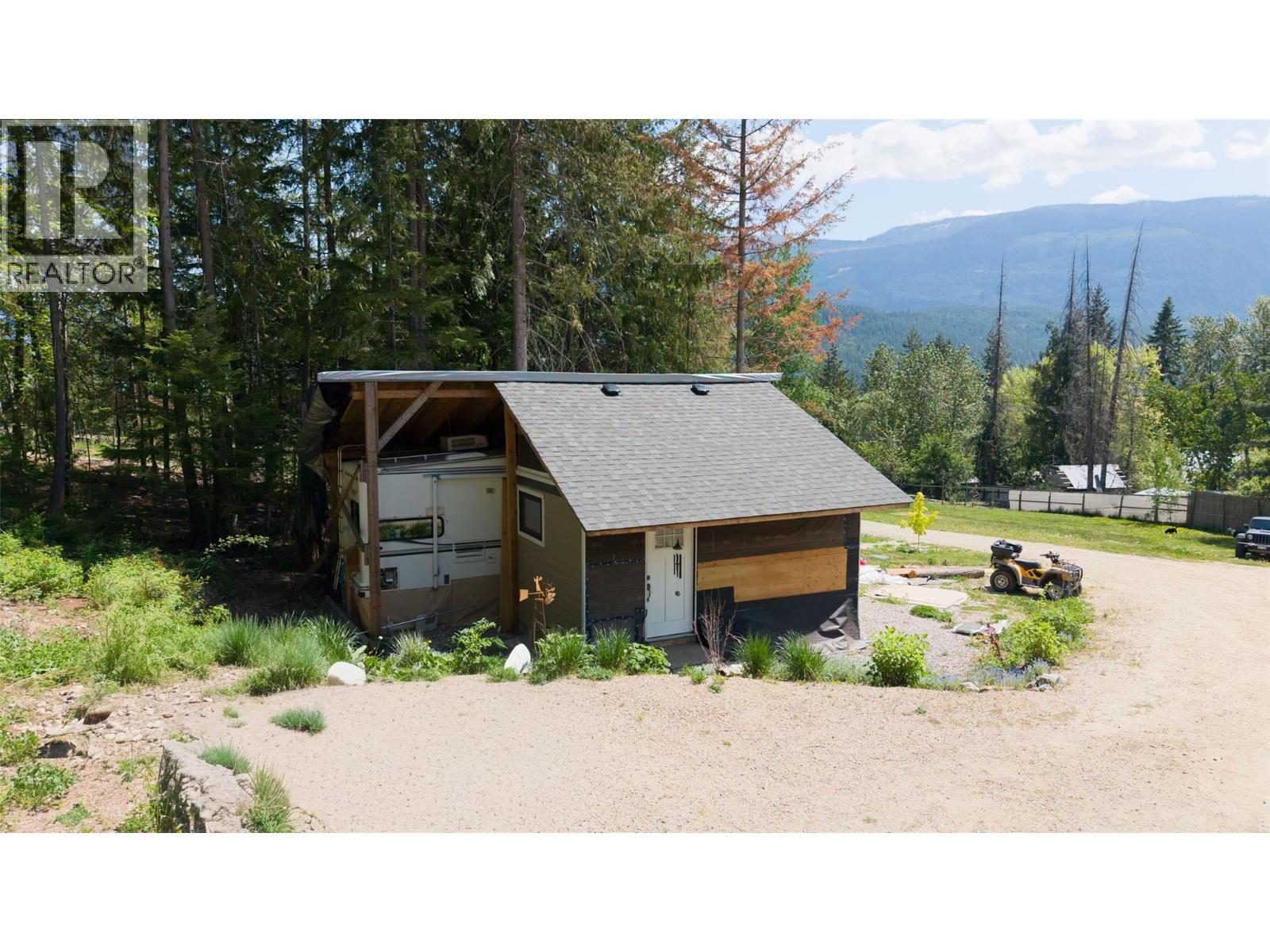 2655 Cowan Road, Sicamous — photo 6