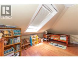 1377 Rockland Ave, Victoria, BC V8S1V7 Photo 56