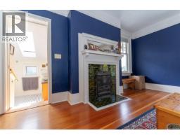1377 Rockland Ave, Victoria, BC V8S1V7 Photo 39