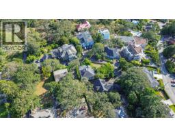 1377 Rockland Ave, Victoria, BC V8S1V7 Photo 63
