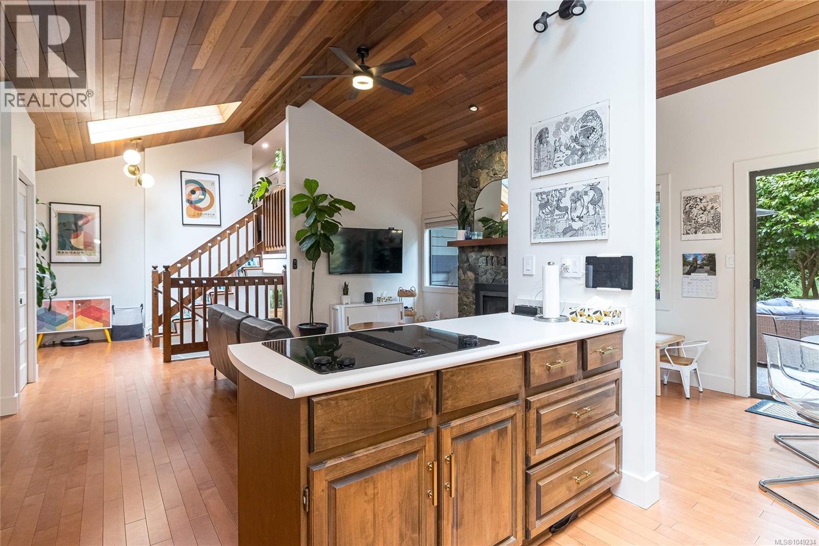  974 Wagonwood Place, Saanich