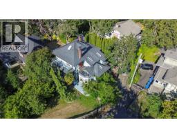 1377 Rockland Ave, Victoria, BC V8S1V7 Photo 69