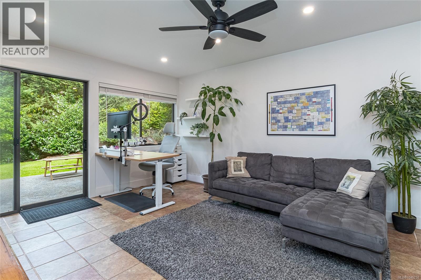  974 Wagonwood Place, Saanich
