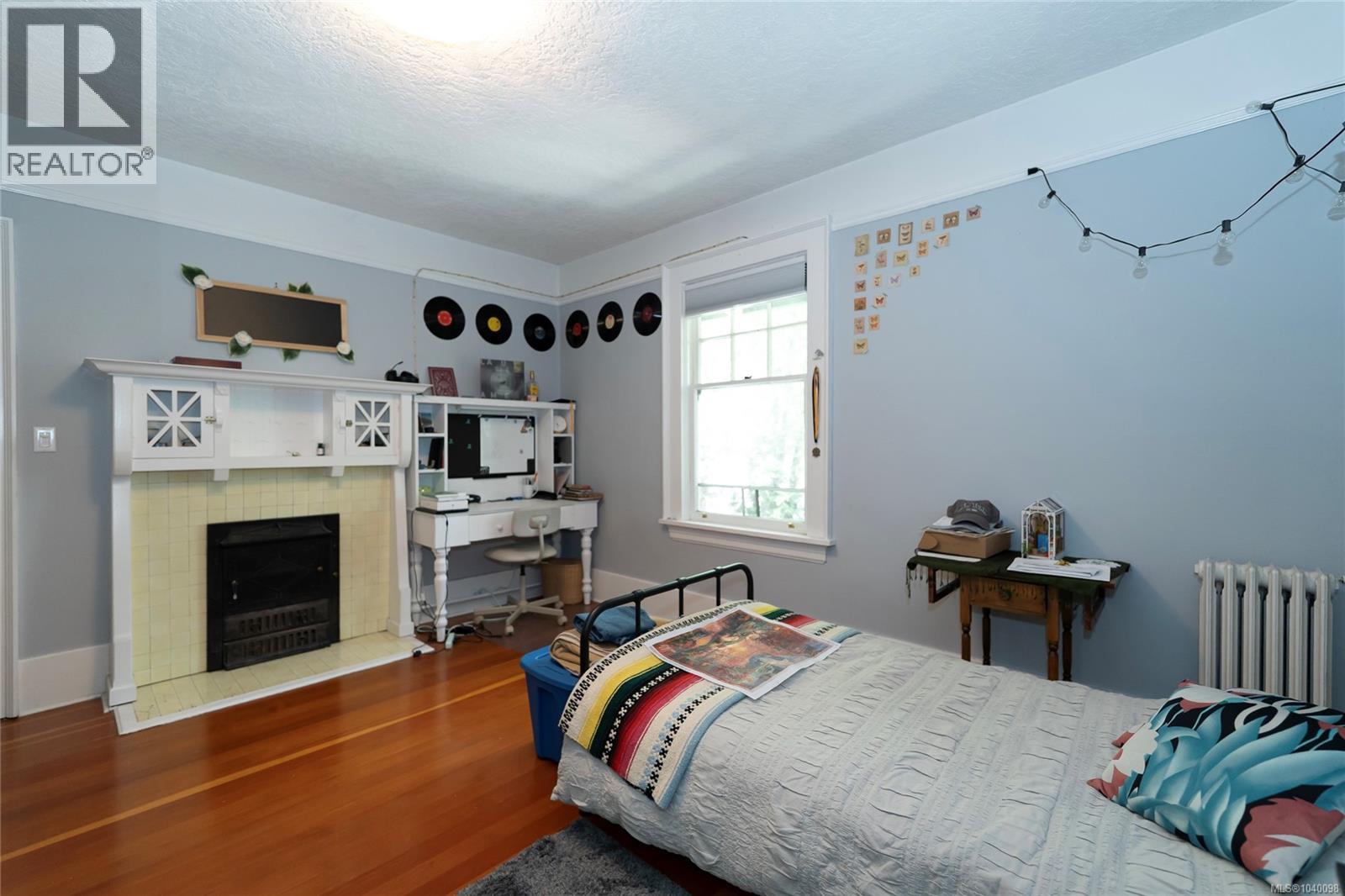 1377 Rockland Ave - 44