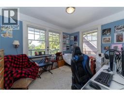 1377 Rockland Ave, Victoria, BC V8S1V7 Photo 47