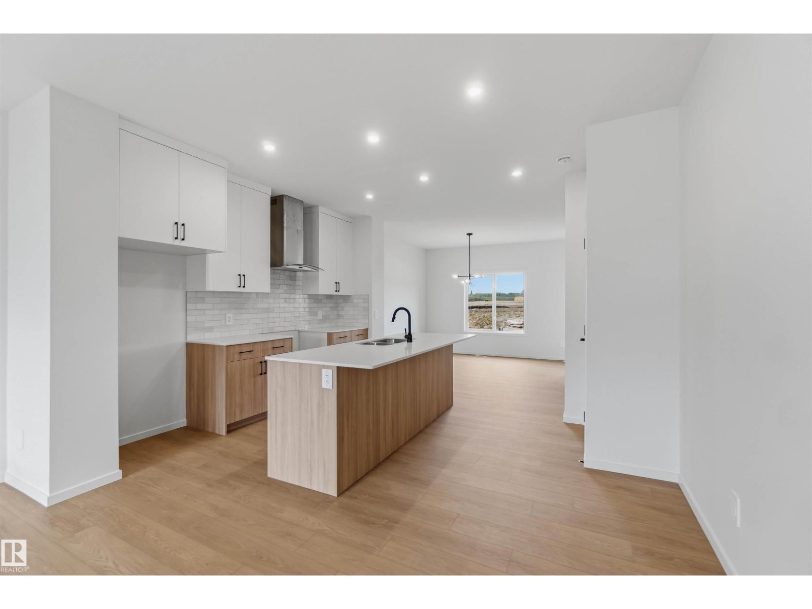 8816 Edgemont LI NW - 7
