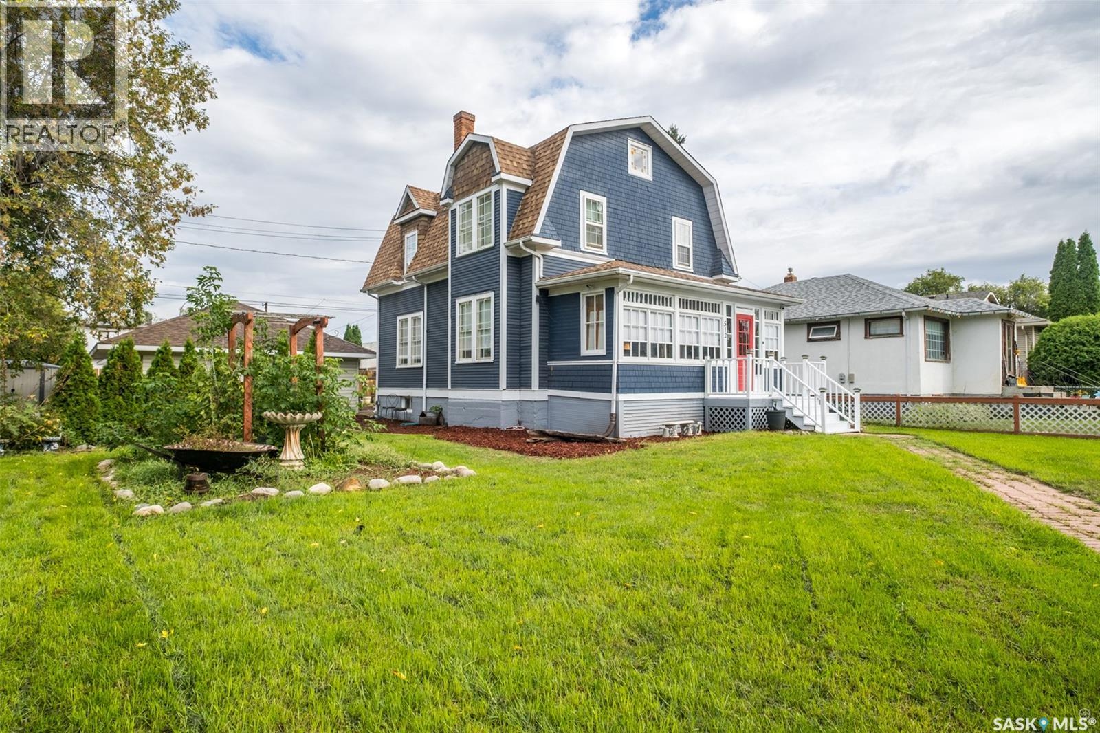 512 12th STREET W - 1