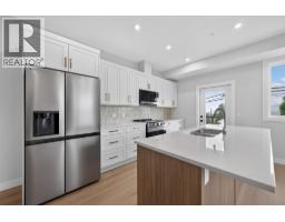 Living room - 2009 39 Avenue Unit# 3, Vernon, BC V1T8E5 Photo 10