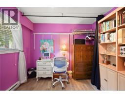 6864 East Saanich Rd, Central Saanich, BC V8Z5Y9 Photo 33